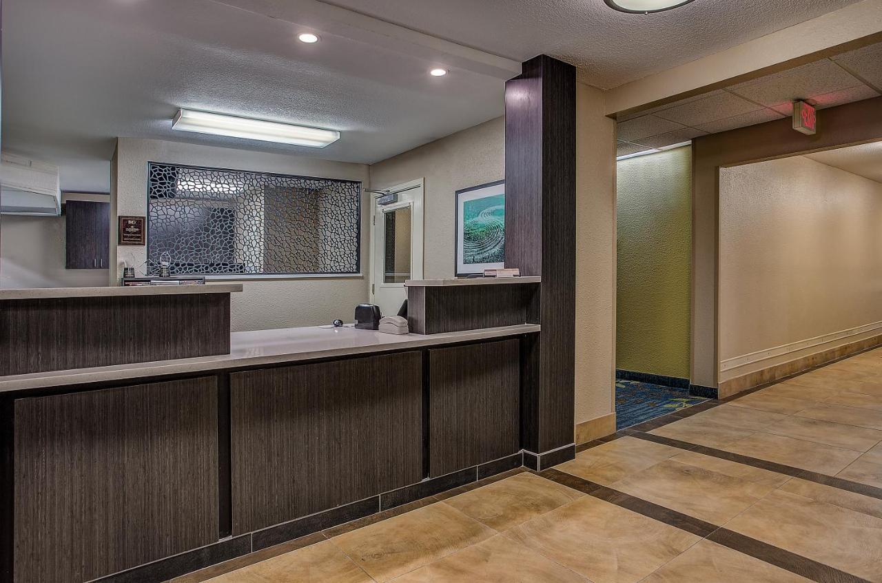 Candlewood Suites Louisville Airport By Ihg Exteriör bild