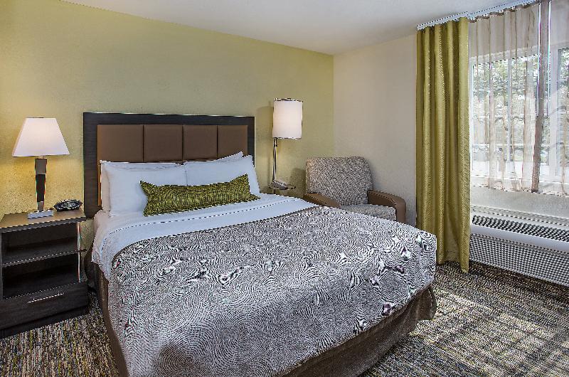 Candlewood Suites Louisville Airport By Ihg Exteriör bild